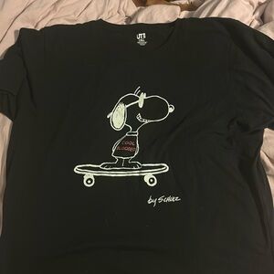 Peanuts Uniqlo XXL shirt